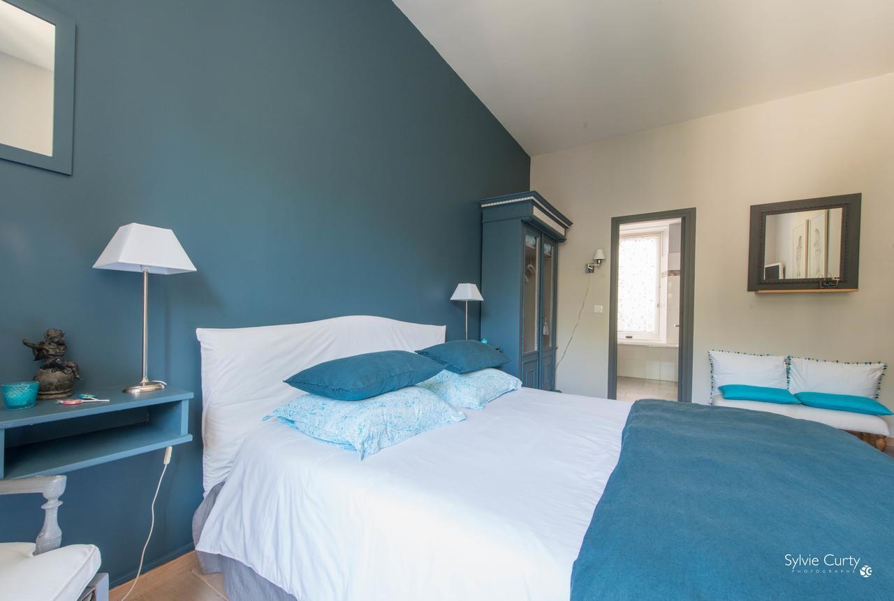 Entre Hotes La Rochelle  Luaran gambar